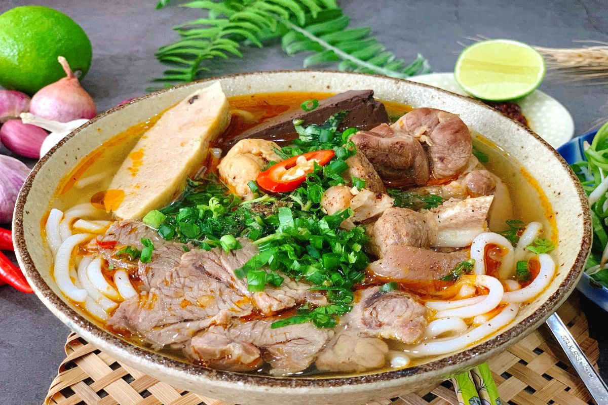 Bun bo Hue – die alte königliche Suppe aus Vietnam in Hue (Quelle: Vnexpress)
