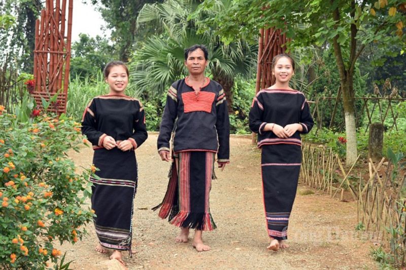 Die ethnischen Minderheitengruppen Vietnams – E de (Le Journal de Cong Thuong)