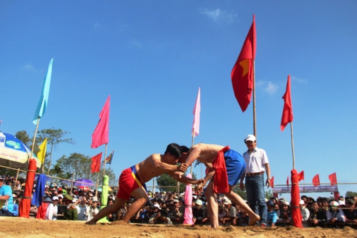 Kampfwettbewerb im Dorf Sinh, Hue