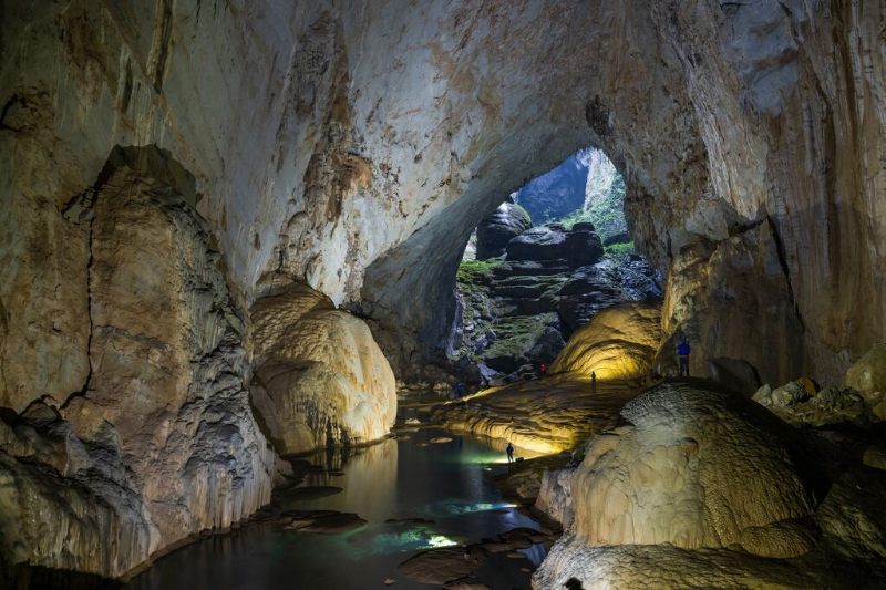 Die Grotte Son Doong ist eine Erkundungstour über die größte unterirdische Galerie der Welt.
