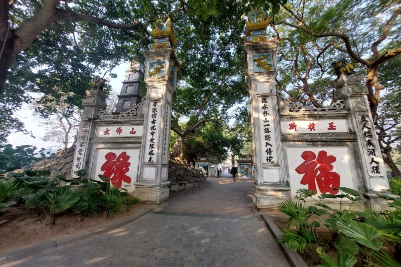 Der Tempel Ngọc Sơn ist eine kulturelle und spirituelle Ikone von Hanoi.