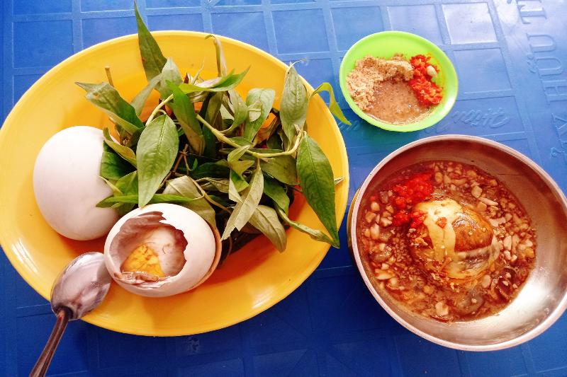 balut - un plat vietnamien tres populaire (1)