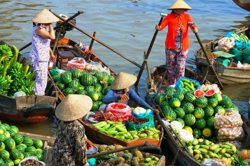 Marché flottant au Vietnam Tra on 