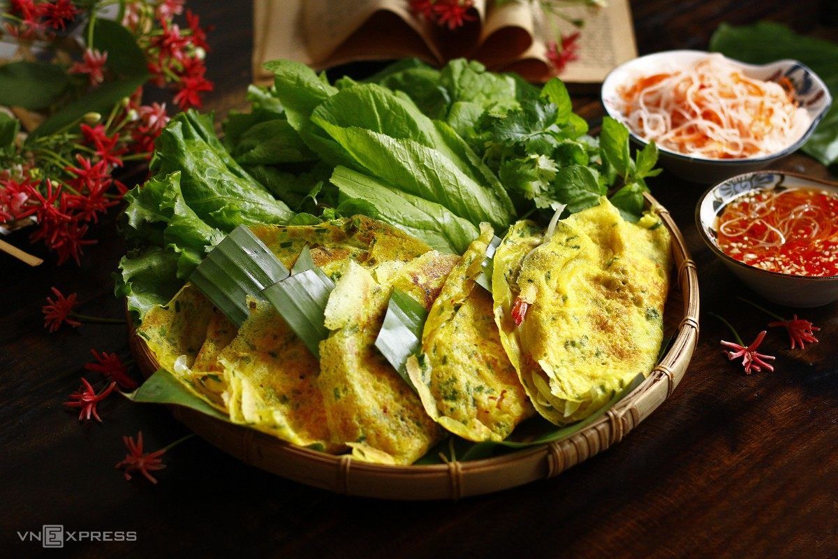 banh-xeo-croustillant-une-cuisine-vietnamienne-populaire-1 (1)