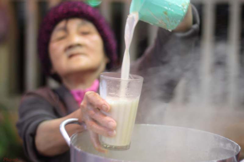 milch-mit-bohnen-quelle-photo-báo-phụ-nữ