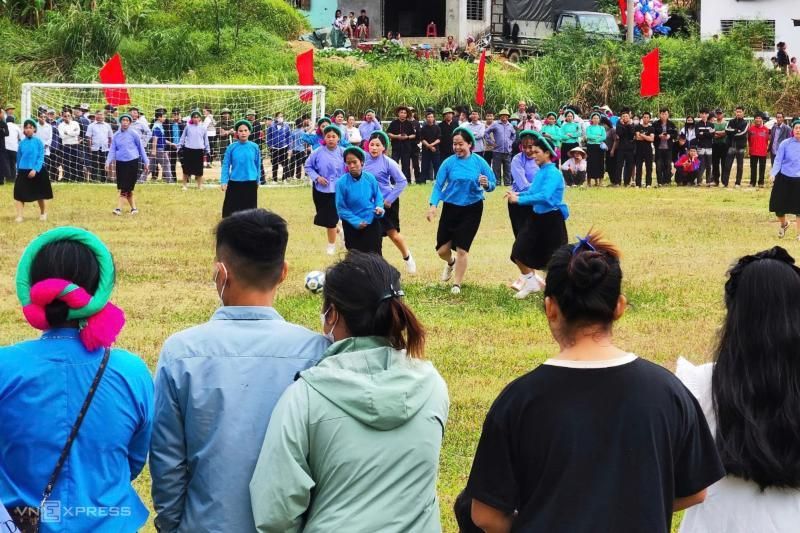 sportliche aktivitäten der einheimischen in binh lieu