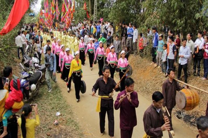 die beschwörung des muong-regens in hoa binh