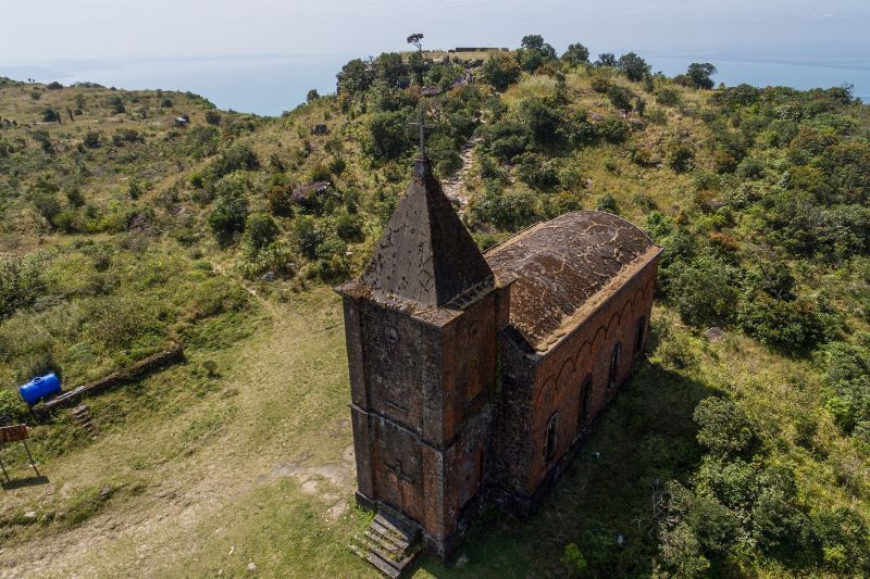 die bokor-kirche in kampot