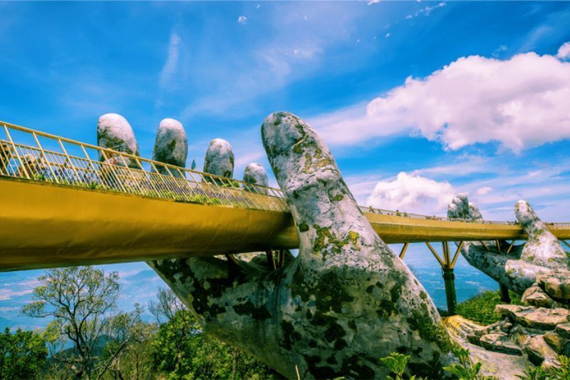 die hände gottes an der goldenen brücke in da nang