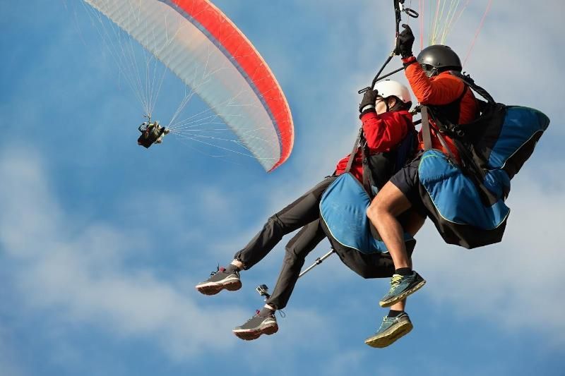 erfahrung beim paragliding auf einer reise nach vietnam