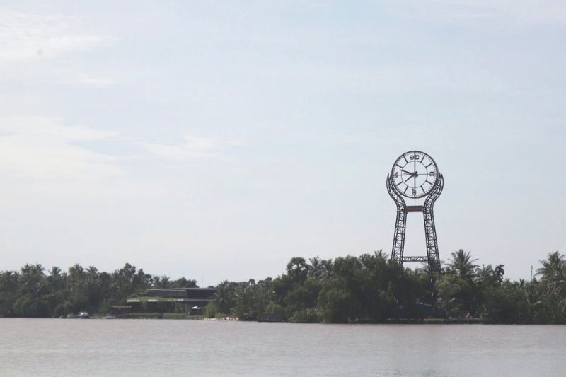 uhr von kampot