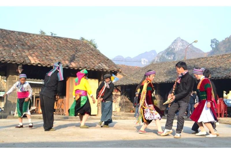khen mong festival