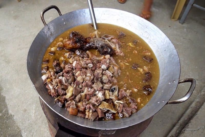 thang co - ragout aus pferdefleisch