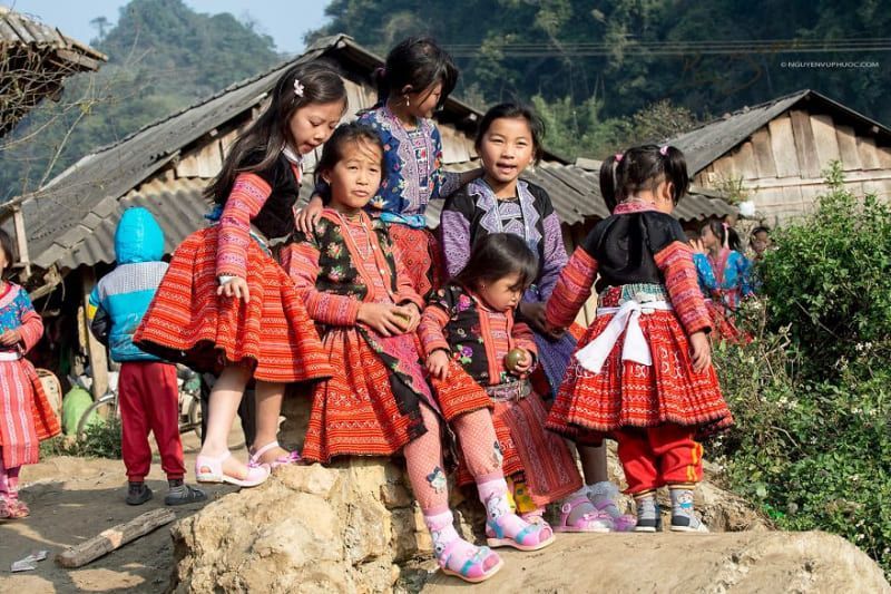 traditionelle kleidung der hmong