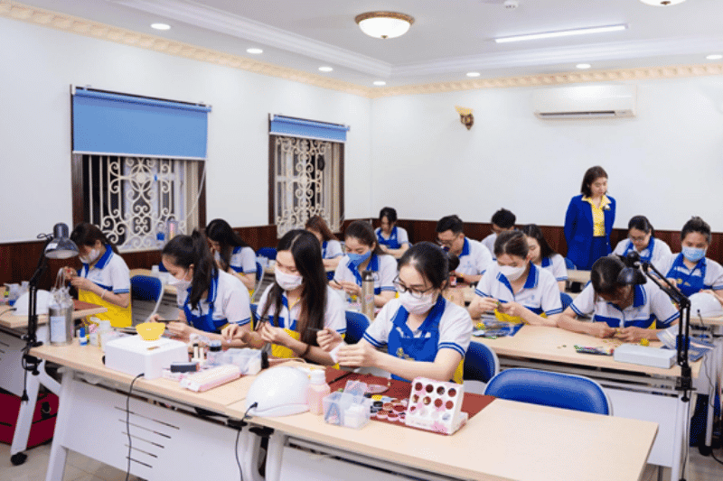Berufsausbildung von Spezialisten für Vietnam-Nägel (Quelle: Dong Nai Zeitung)