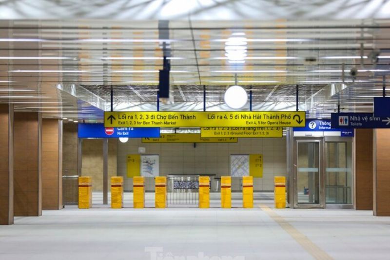 der Ausgang der U-Bahn-Station am Stadttheater
