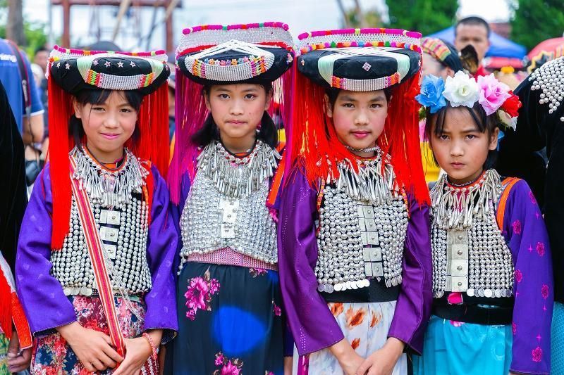 Die Mädchen der Lisu-Ethnie in Thailand