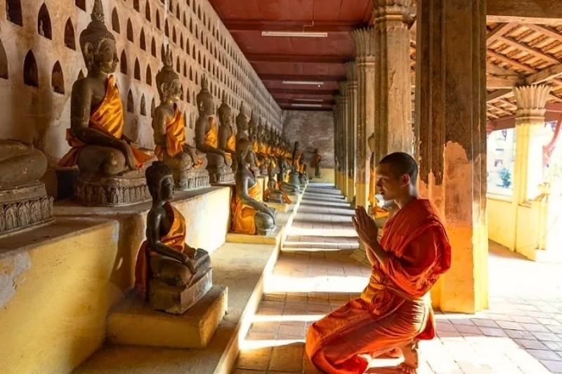 Reisen in Asien: Wat Si Saket (Quelle: fine art america)