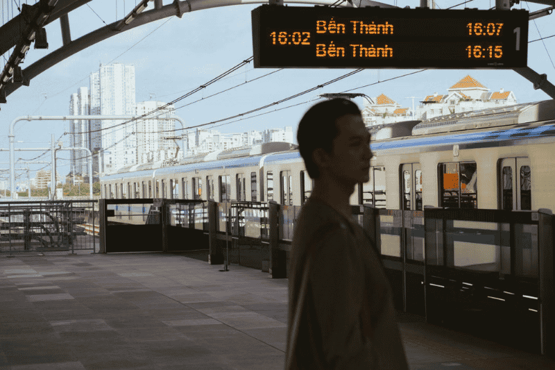 die u-bahn der linie nr. 1 fährt jeden tag von 500 bis 2330 uhr (quelle andy lee - pexels)