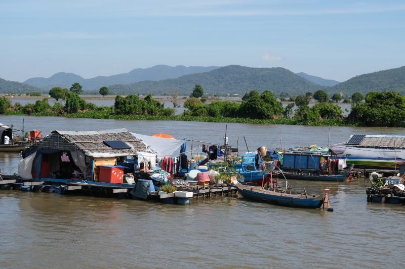Fischerdörfer in Kambodscha an den Ufern des Tonlé-Sap-Flusses
