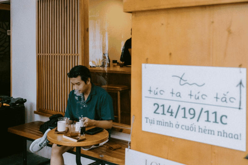 vietnamesische zigarette rauchen (quelle nguyen duc toan - pexels)